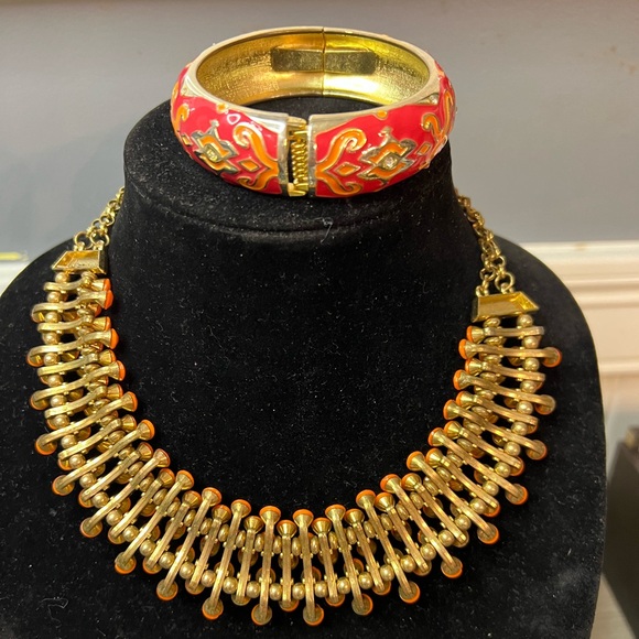 NWT Sequin ($68) clamper bangle with STUNNING statement necklace!! - Picture 8 of 10